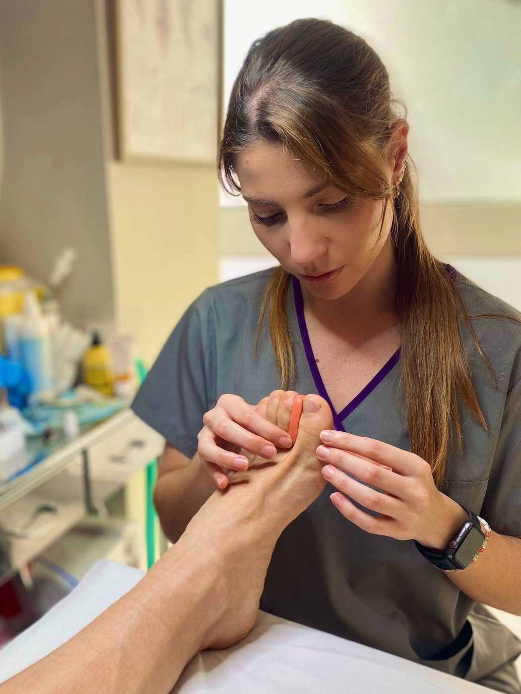 Órtesis de silicona para corrección de dedos y alivio de rozaduras en Sevilla